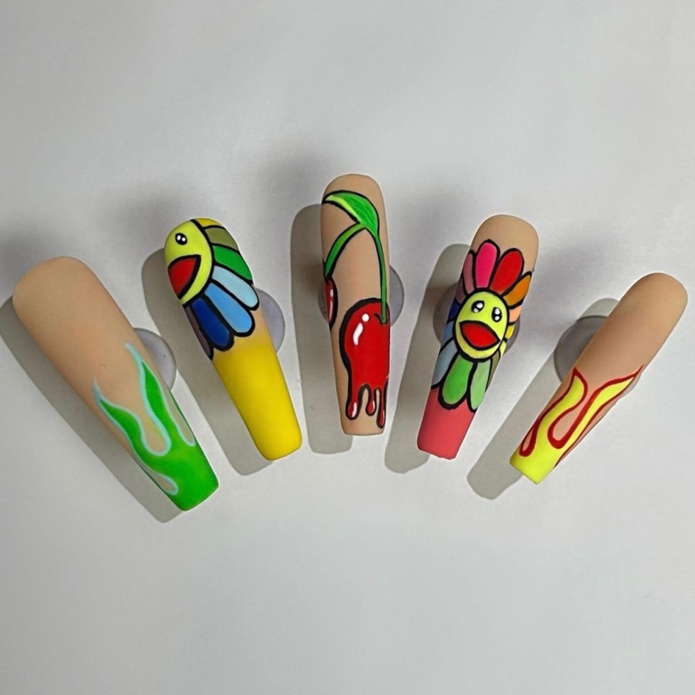 Murakami Flame Press On Nail Set